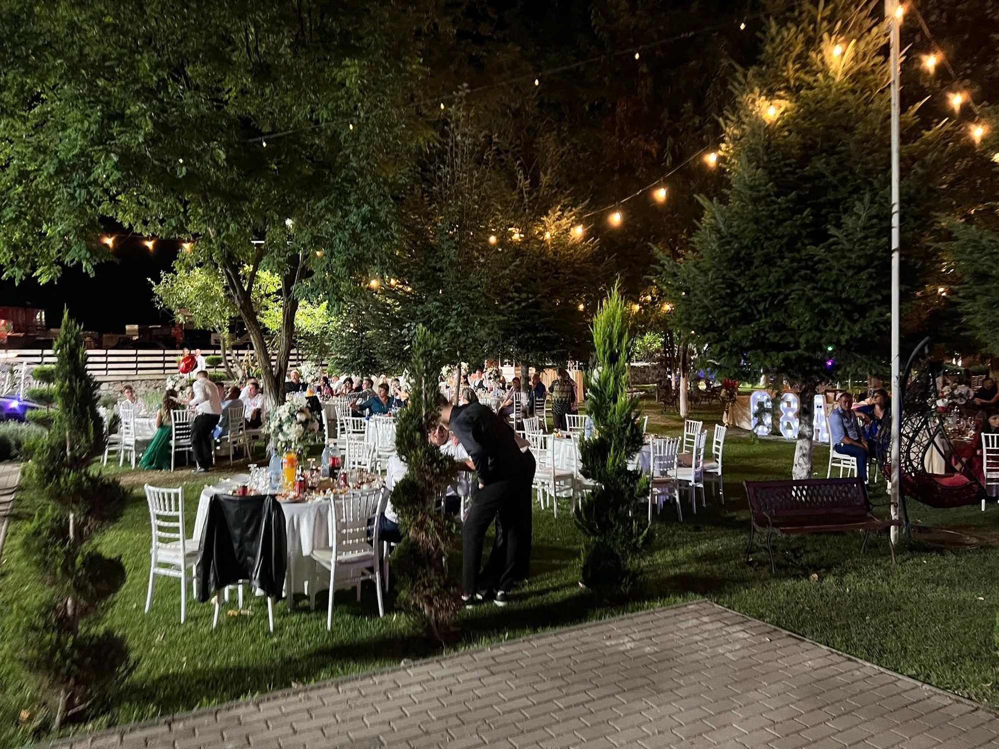 Grădina cu lumini